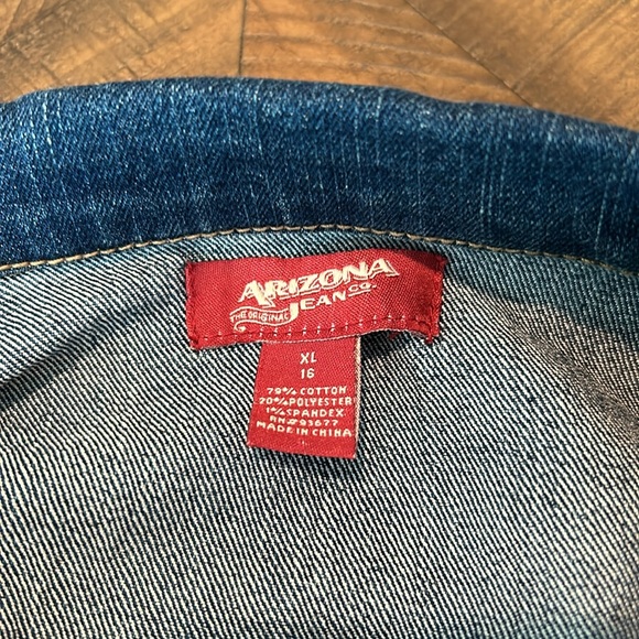 Cropped Arizona Jeans Co Jean Jacket Size XL 16 - Picture 4 of 12